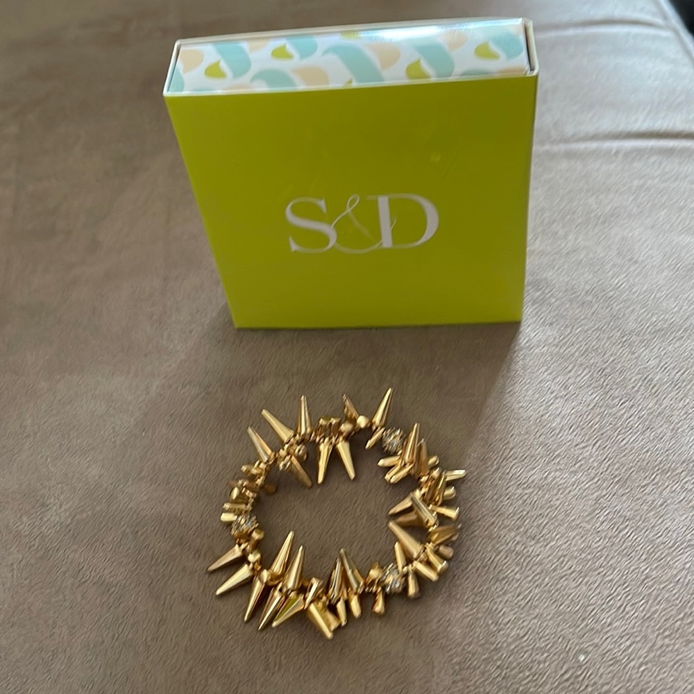 Stella and Dot Renegade bracelet-Gold